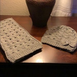 Grey knitted scarf and beanie